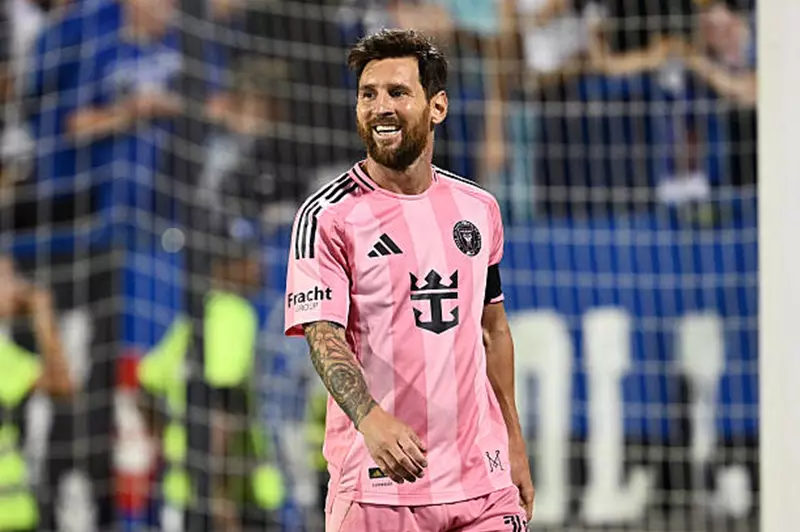 ميسي يتألق مع إنتر ميامي بعد كأس العالم للأندية ويقود الفريق للفوز على مونتريال في الدوري الأمريكي